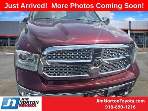 Used 2017 RAM 1500 Laramie w/ Convenience Group AWD/4WD image 2