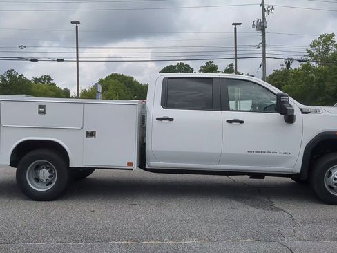 New 2025 GMC Sierra 3500 Pro w/ Convenience Package image 9