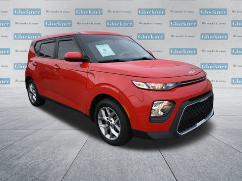 Used 2022 Kia Soul LX w/ Technology Package image 13