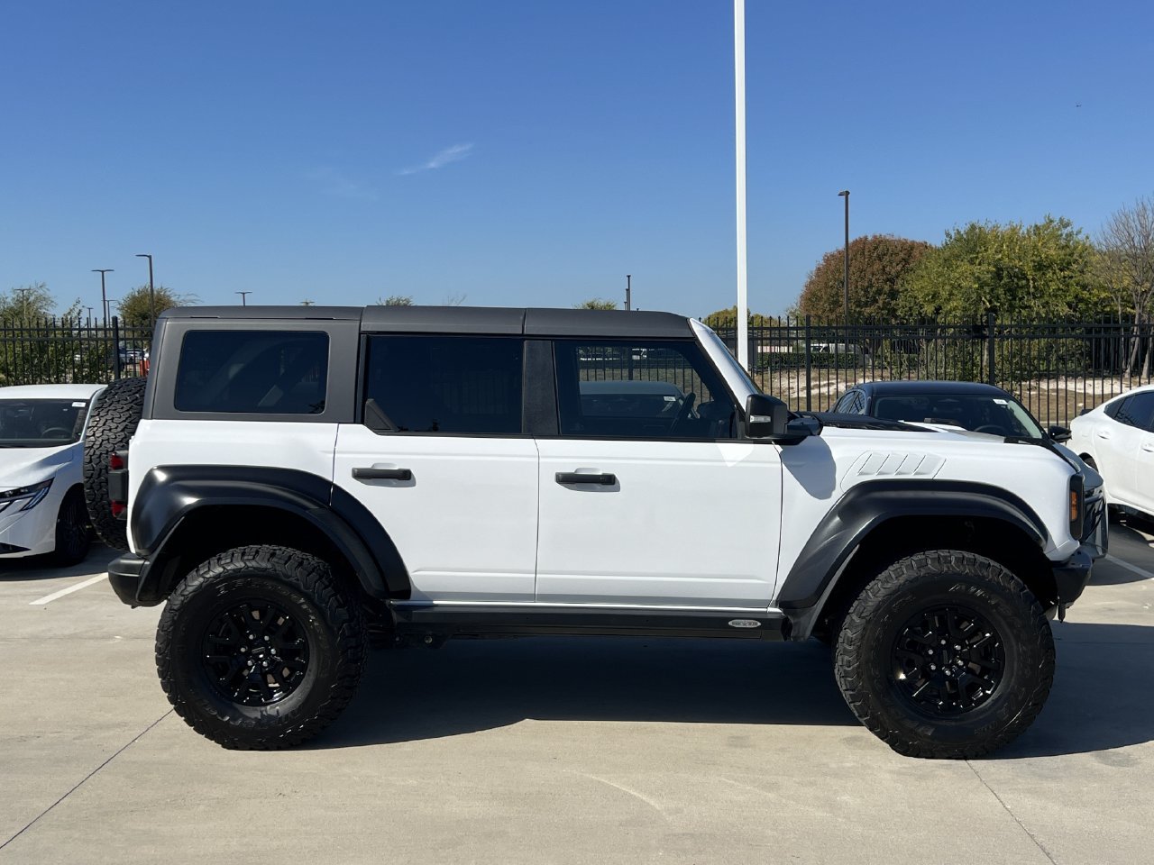 Used 2023 Ford Bronco Raptor AWD/4WD image 3