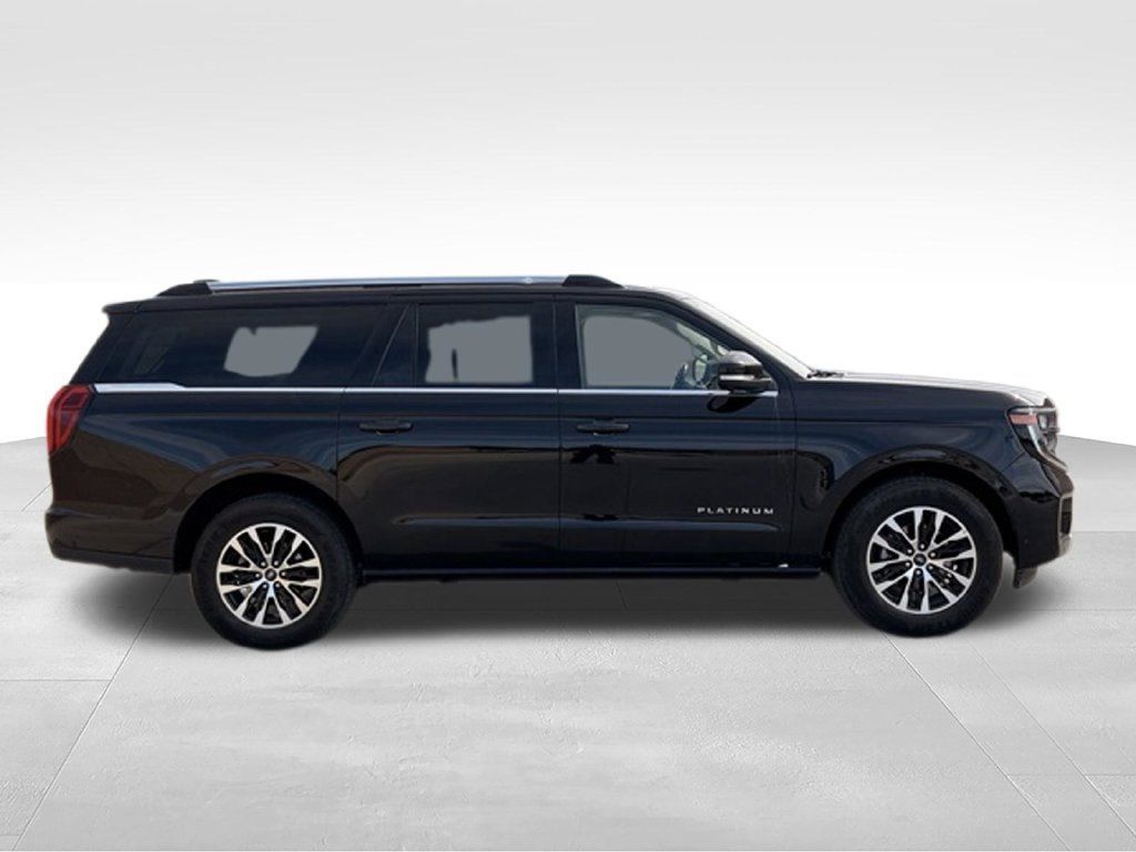 Used 2025 Ford Expedition Max Platinum AWD/4WD image 6
