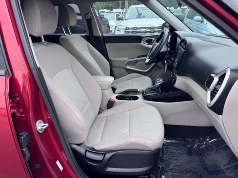 Used 2020 Kia Soul LX FWD image 20