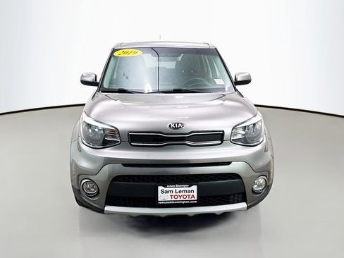 Used 2019 Kia Soul + image 2