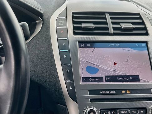 Used 2020 Lincoln MKZ Reserve w/ Elements Package FWD image 17