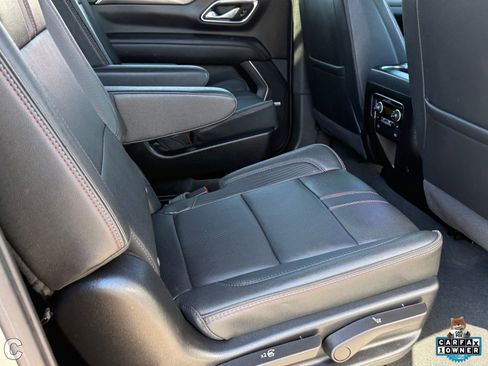 Used 2024 Chevrolet Suburban RST w/ Luxury Package image 12