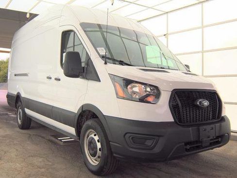 Used 2024 Ford Transit 250 148 High Roof Extended RWD image 2