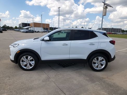 Used 2026 Buick Encore GX Preferred AWD/4WD image 8
