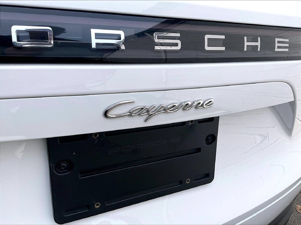 Certified 2023 Porsche Cayenne AWD/4WD image 33