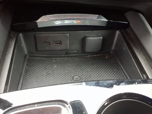 Used 2024 Buick Envision Preferred image 12