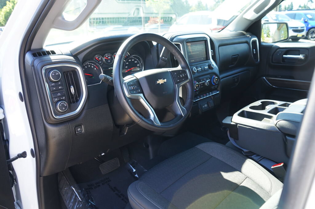Used 2022 Chevrolet Silverado 1500 LT AWD/4WD image 13
