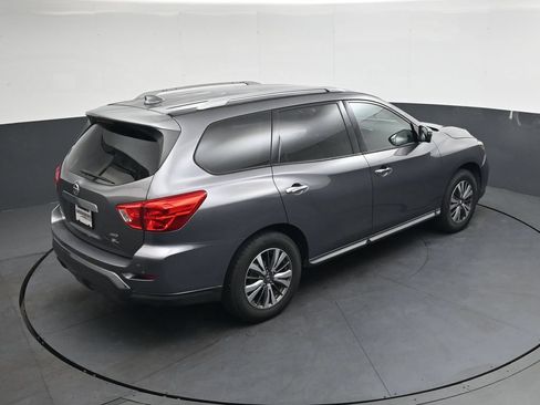 Used 2019 Nissan Pathfinder SL AWD/4WD image 37