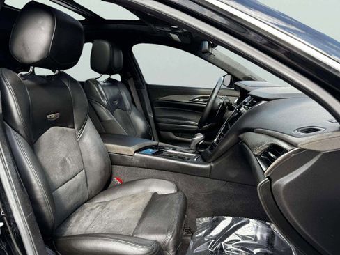 Used 2019 Cadillac CTS V w/ Luxury Package image 51