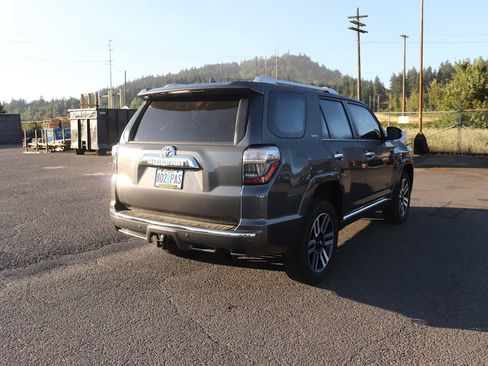 Used 2023 Toyota 4Runner Limited AWD/4WD image 5