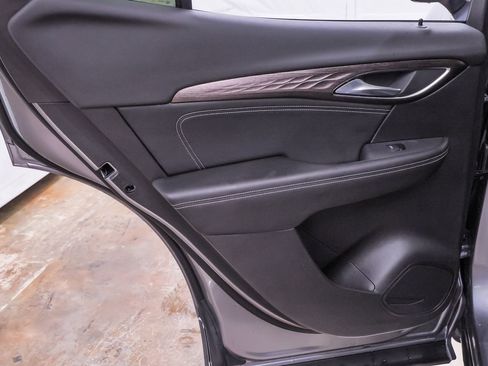 Used 2021 Buick Envision Avenir w/ Technology Package II image 33