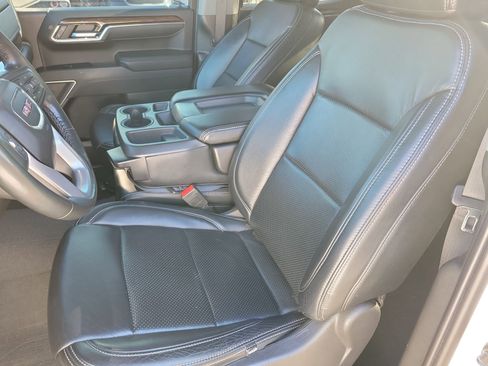 Used 2023 GMC Sierra 1500 Elevation image 4