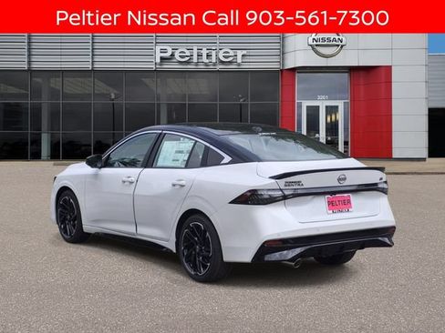 New 2026 Nissan Sentra SR w/ SR Premium Package FWD image 3