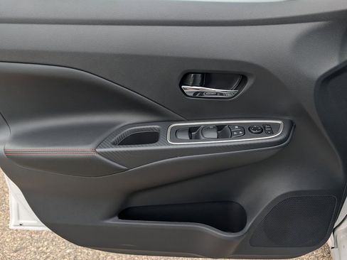 Used 2025 Nissan Versa SR w/ Trunk Package FWD image 19
