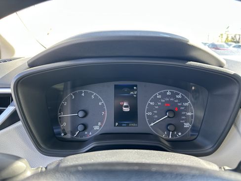 Certified 2025 Toyota Corolla LE image 21