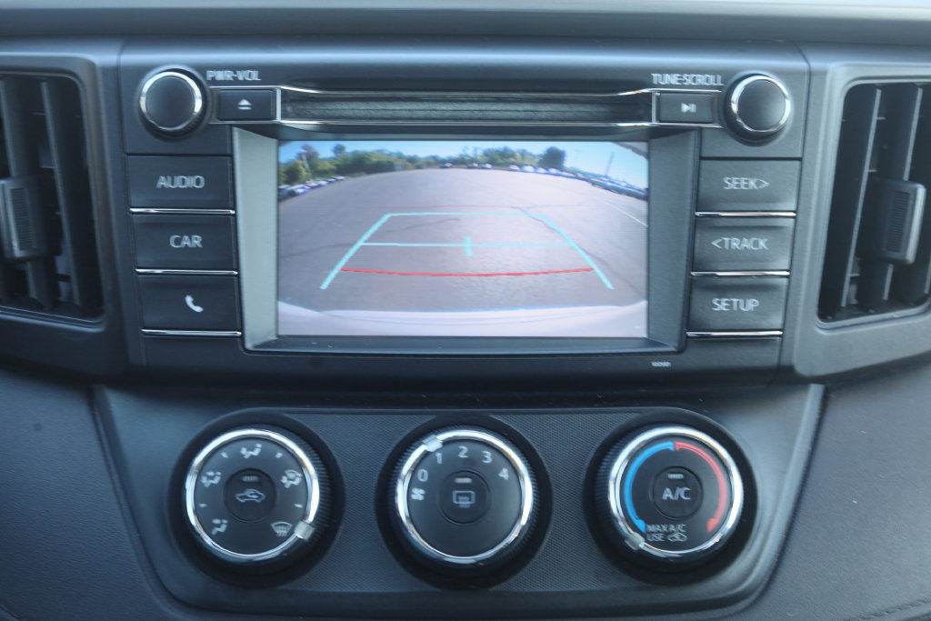 Used 2016 Toyota RAV4 LE AWD/4WD image 11