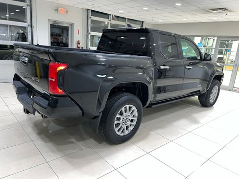 Used 2024 Toyota Tacoma Limited image 13