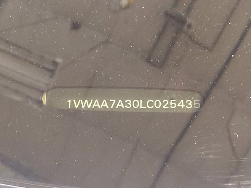 Used 2020 Volkswagen Passat 2.0T S image 33