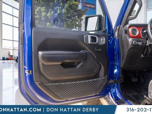 Used 2018 Jeep Wrangler Unlimited Rubicon AWD/4WD image 14