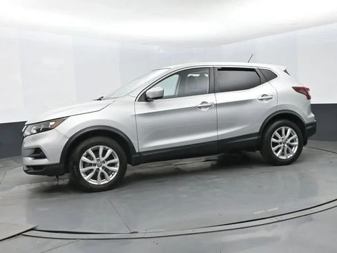 Used 2022 Nissan Rogue Sport S image 5