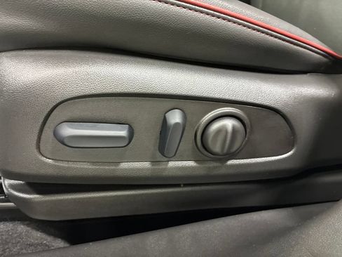 Used 2026 Chevrolet TrailBlazer RS w/ Convenience Package AWD/4WD image 12
