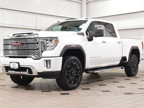 Used 2020 GMC Sierra 2500 Denali w/ Denali Ultimate Package AWD/4WD image 3