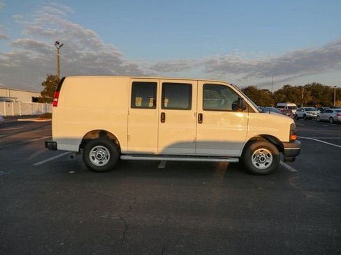 Used 2024 GMC Savana 2500 w/ Driver Convenience Package RWD image 11