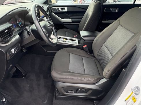 Used 2022 Ford Explorer XLT RWD image 31