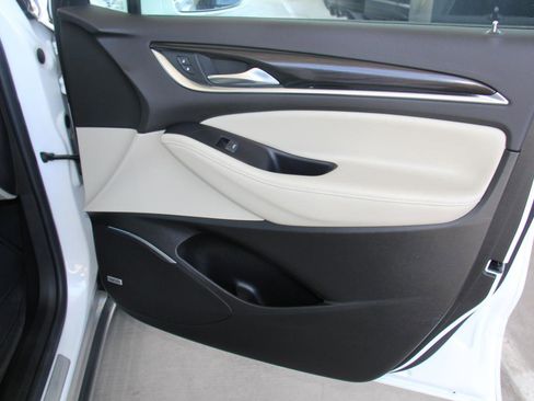 Used 2018 Buick Enclave Premium FWD image 29