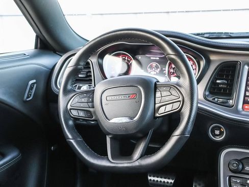 Used 2022 Dodge Challenger R/T Scat Pack RWD image 18