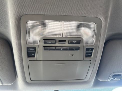 Used 2016 Toyota Highlander XLE image 16