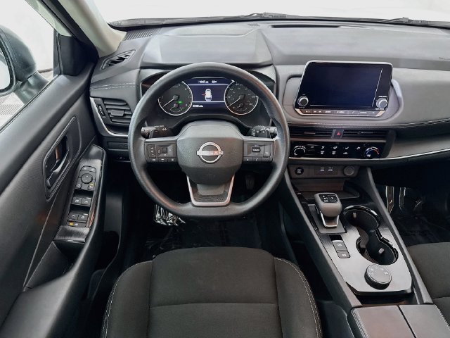 Used 2025 Nissan Rogue S AWD/4WD image 20