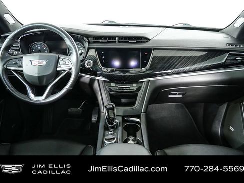 Used 2020 Cadillac XT6 Premium Luxury image 22