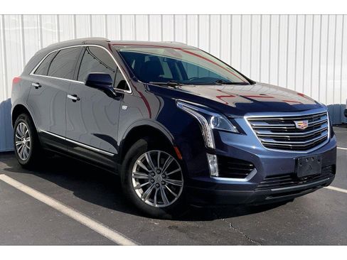 Used 2018 Cadillac XT5 Luxury w/ Driver Awareness Package image 30