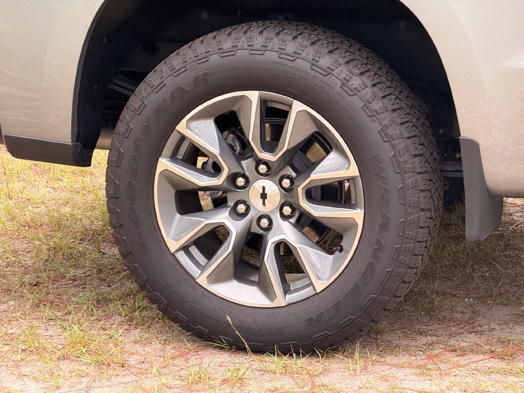New 2026 Chevrolet Silverado 1500 RST w/ RST All Star Premium Package AWD/4WD image 9