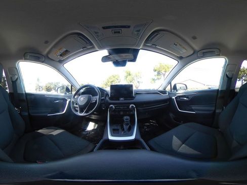 Used 2025 Toyota RAV4 XLE w/ Weather Package image 38