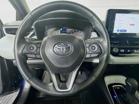 Used 2025 Toyota Corolla SE FWD image 15