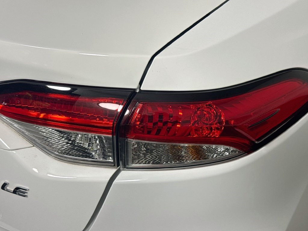 Used 2024 Toyota Corolla LE FWD image 32