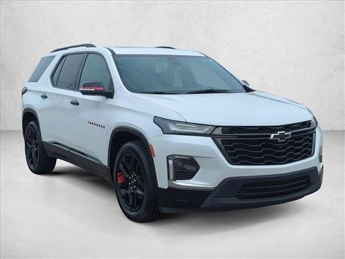 Used 2023 Chevrolet Traverse Premier w/ Redline Edition AWD/4WD image 3