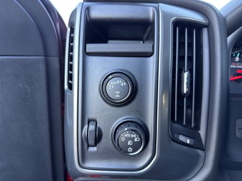 Used 2017 Chevrolet Silverado 1500 LT w/ All Star Edition image 17