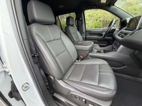 Used 2024 Chevrolet Tahoe RST w/ Luxury Package image 15