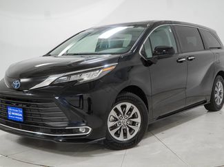 Used 2022 Toyota Sienna XLE AWD/4WD video 1