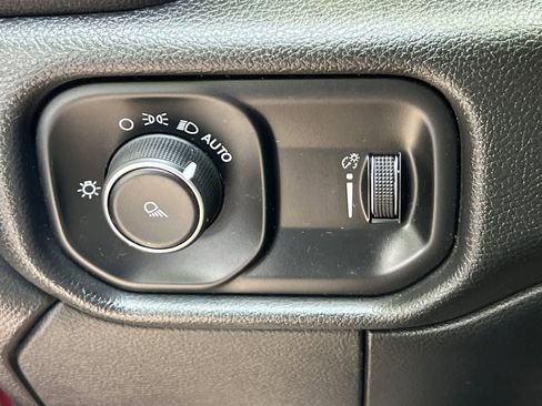 Used 2022 RAM 2500 Lone Star AWD/4WD image 32