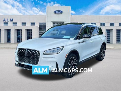 Used 2023 Lincoln Corsair Reserve image 1