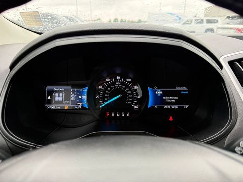 Used 2022 Ford Edge SEL w/ Sport Appearance Package AWD/4WD image 10