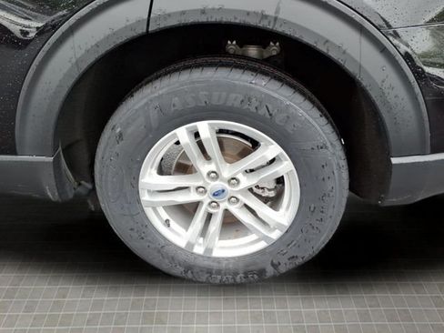 Used 2023 Ford Explorer XLT w/ Class IV Trailer Tow Package AWD/4WD image 15