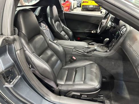 Used 2009 Chevrolet Corvette Convertible w/ Preferred Equipment Group RWD image 16